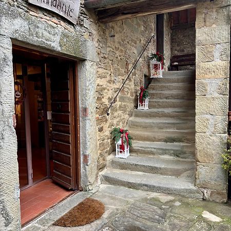 Locanda Del Viandante B&B Ангьяри Экстерьер фото