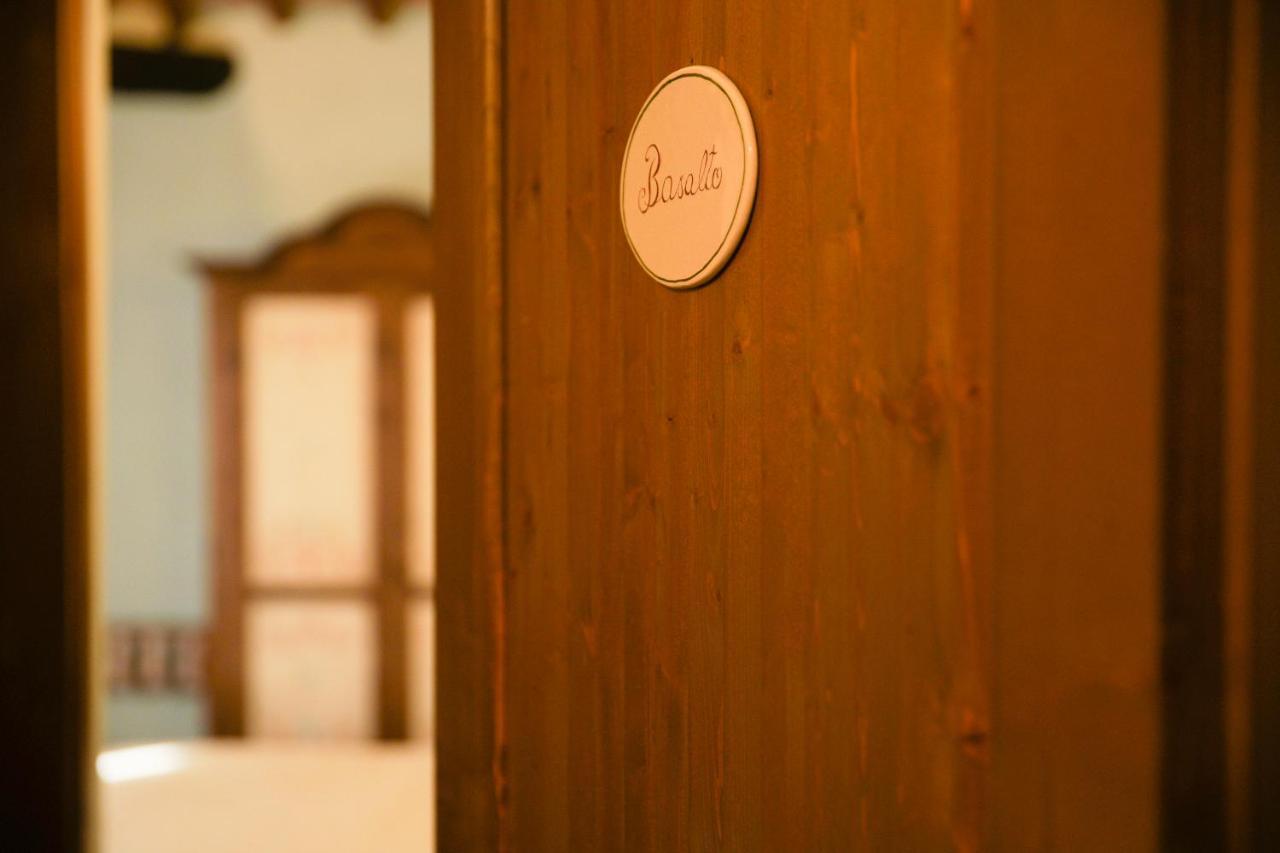 Locanda Del Viandante B&B Ангьяри Экстерьер фото